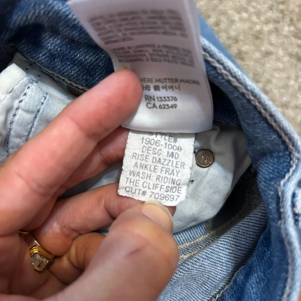 Mother Dazzler Mid-Rise Ankle-Fray Jeans Riding the Cliffside Jeans Size 25 - Picture 11 of 11